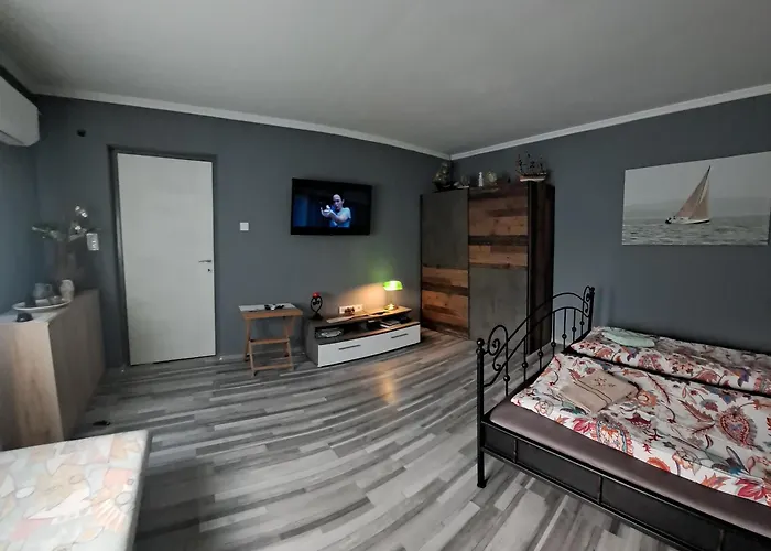 Melyviz II Apartman